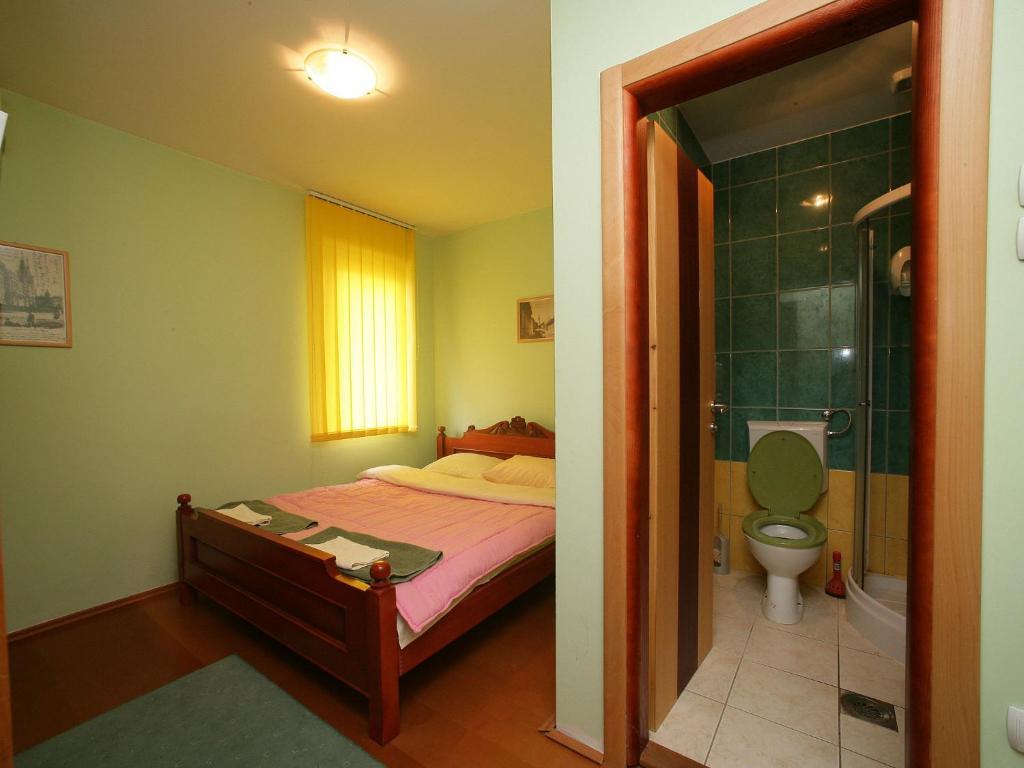 Villa Belilo 69 Sremski Karlovci Bilik gambar