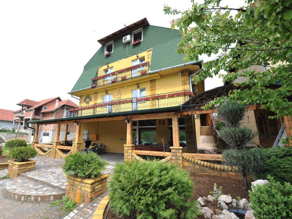 Villa Belilo 69 Sremski Karlovci Luaran gambar